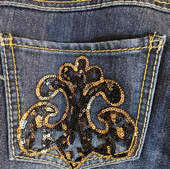 Dereon Sz 5/6 Sequin Pocket Jeans - Picture 9 of 9